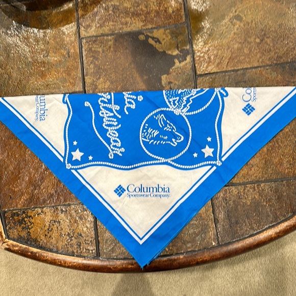 Columbia Sportswear Bandana/Scarf - Picture 4 of 5
